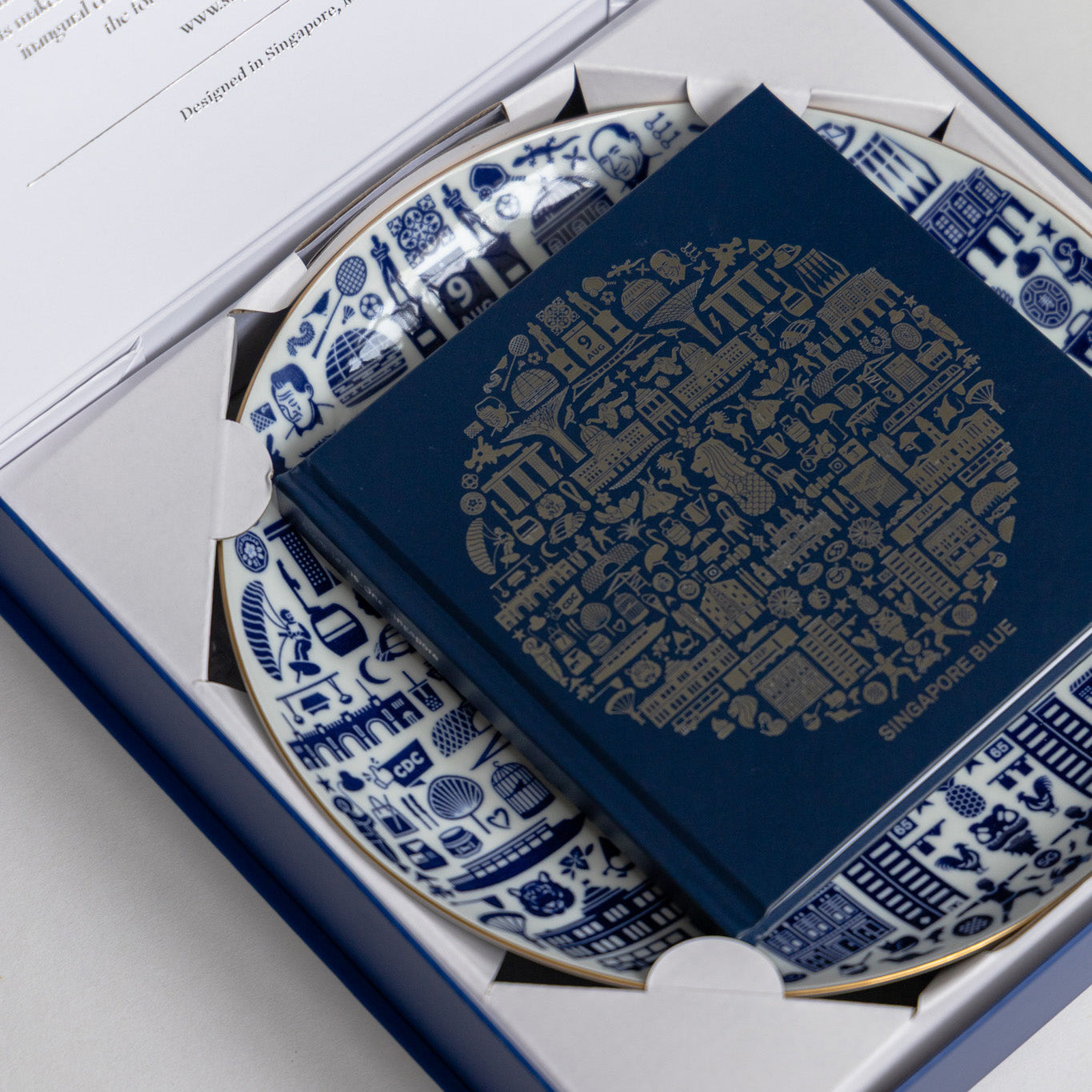 One Singapore 2026 Edition (Gold Rim 24cm Plate)